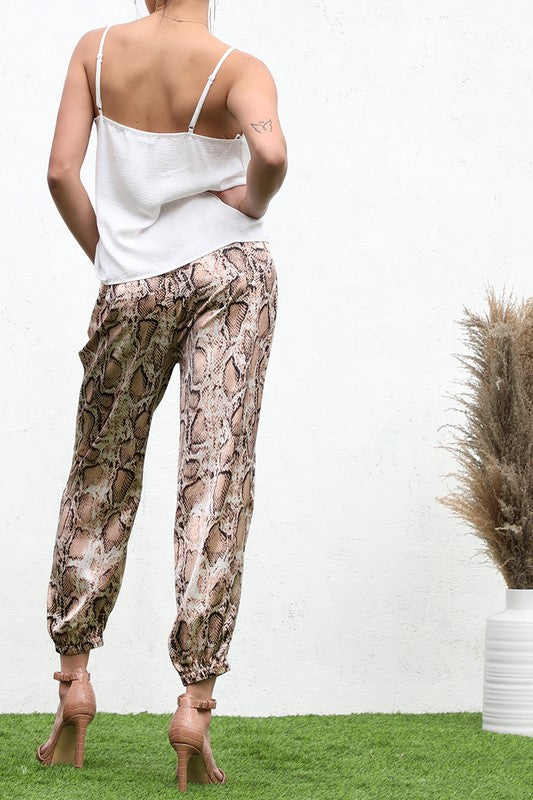 PRINTED PANT AND WOVEN TOP SET