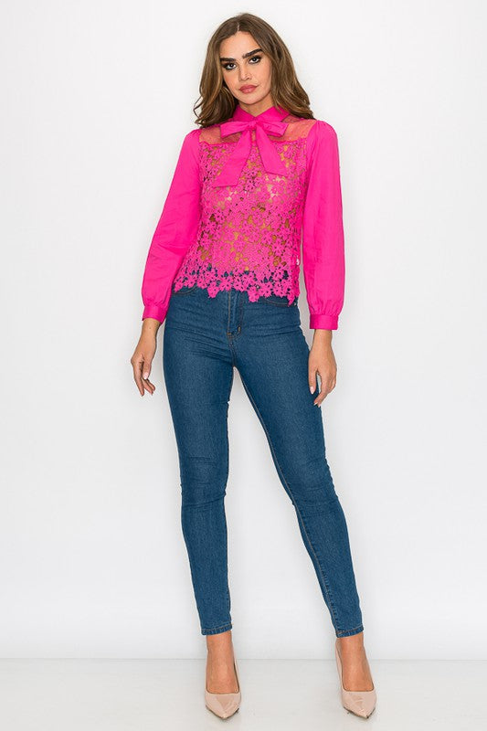 LACE TOP WITH COLLAR BOW