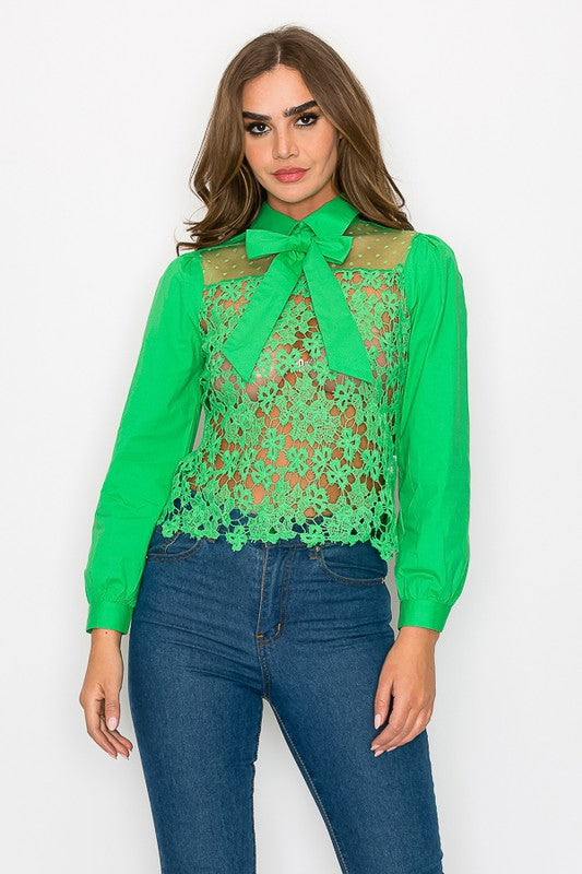 LACE TOP WITH COLLAR BOW