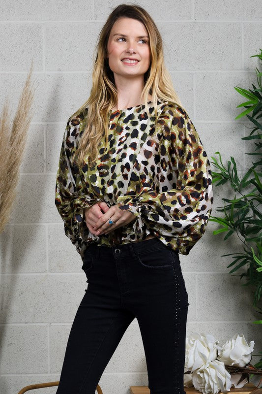 ANIMAL PRINT SATIN TOP