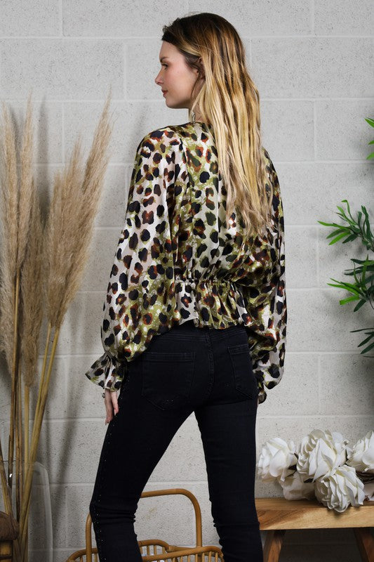 ANIMAL PRINT SATIN TOP