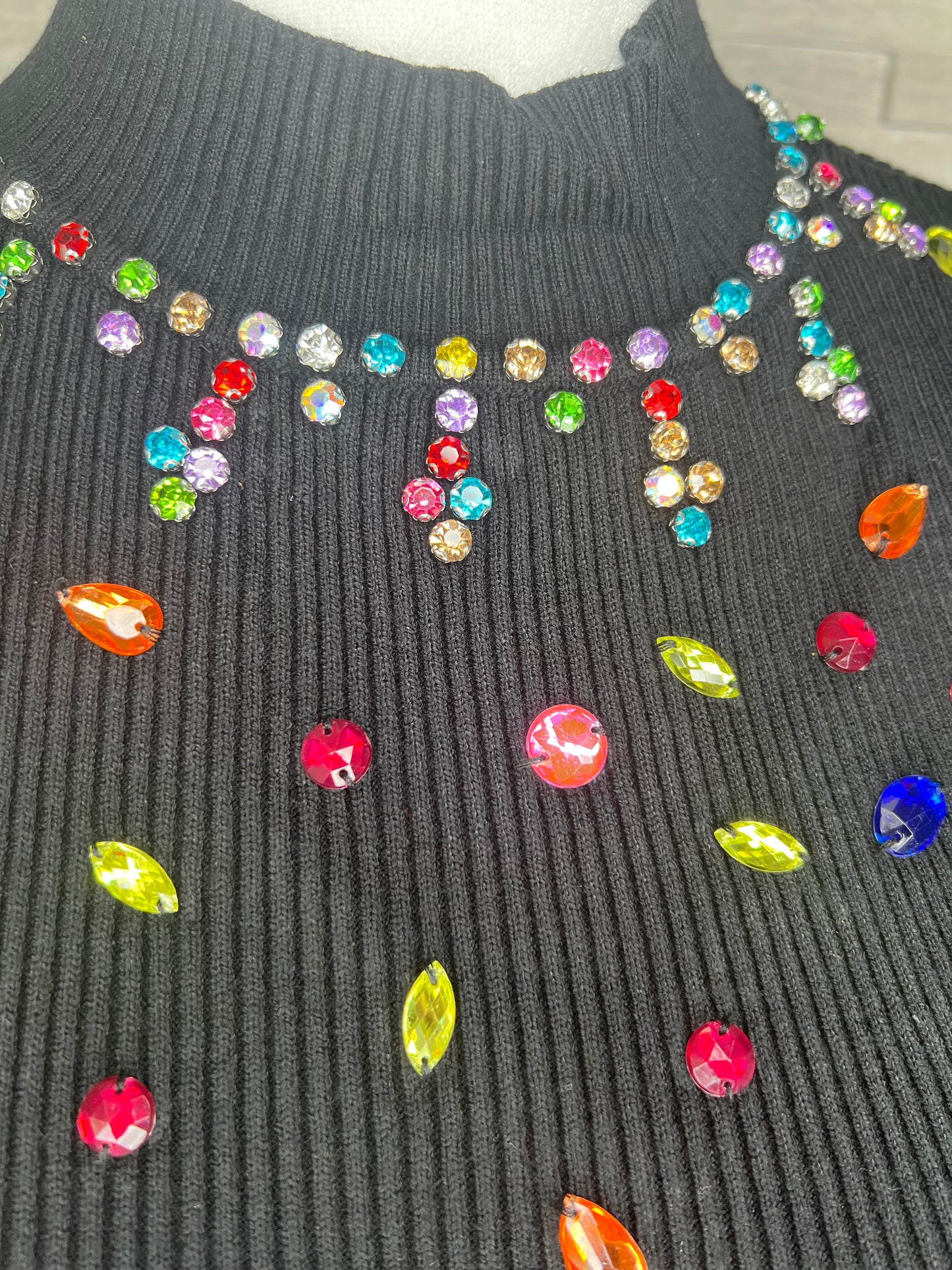 KNIT EMBELISHED SWEATER