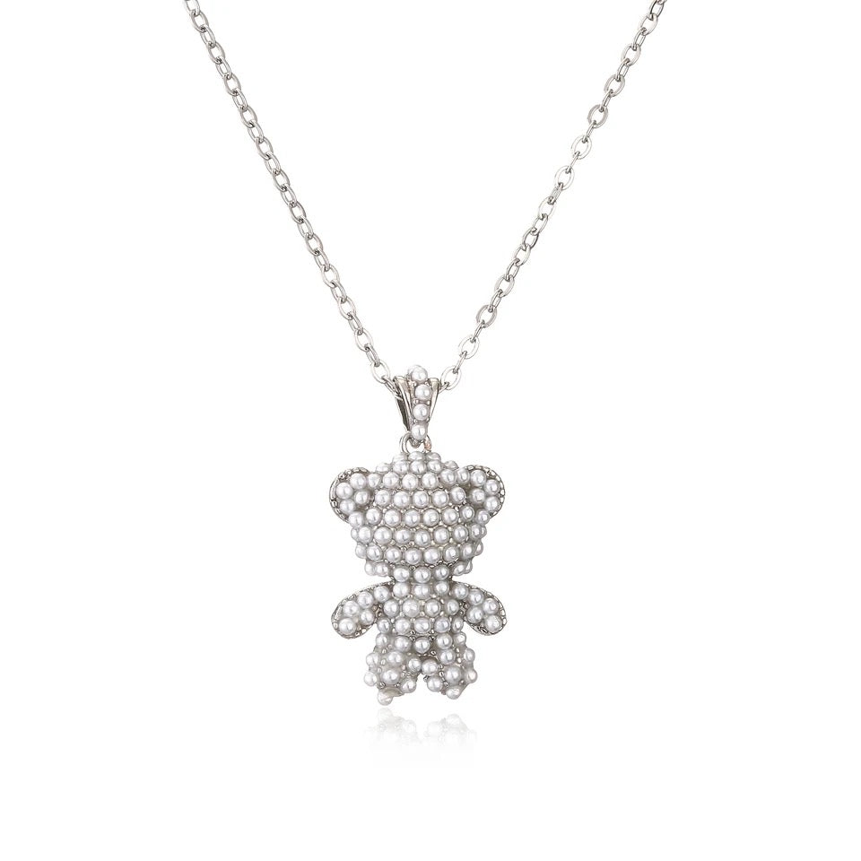 BEAR PEARLS PENDANT NECKLACE