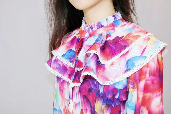 MULTICOLOR LONG SLEEVE RUFFLES TOP