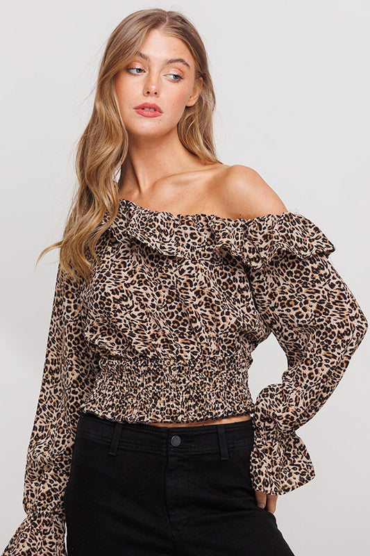 ANIMAL PRINT BUBBLE CREP RUFFLE TOP