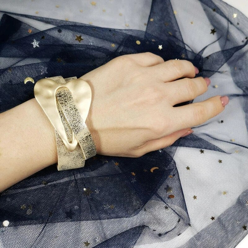 LEATHER MULTI-STRAND HAMMERED HEART BRACELET