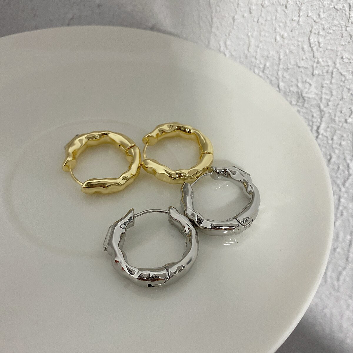 ZIRCON SMALL HOOP EARRINGS