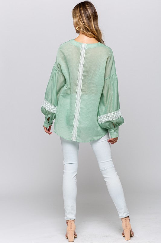 OVERSIZED LACE TUNIC