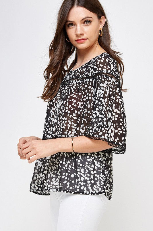 LEOPARD PRINT WIDE SLEEVE TOP