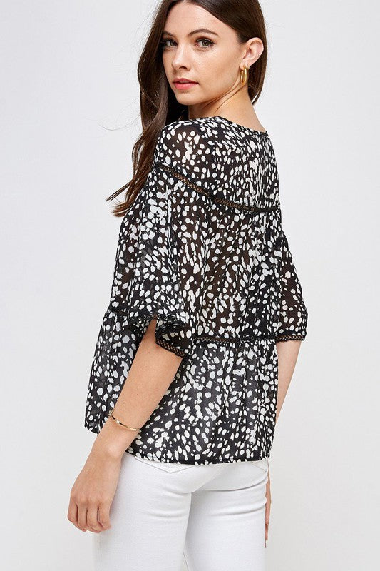 LEOPARD PRINT WIDE SLEEVE TOP