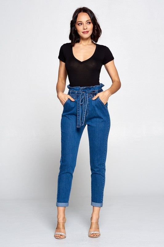 TIED UP HIGH-WAISTED JEANS