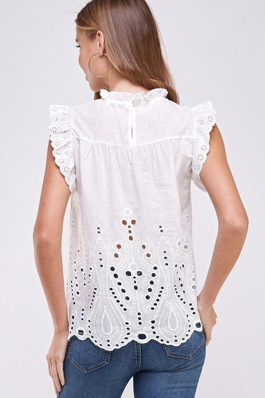 CROCHET AND LACE RUFFLED TOP