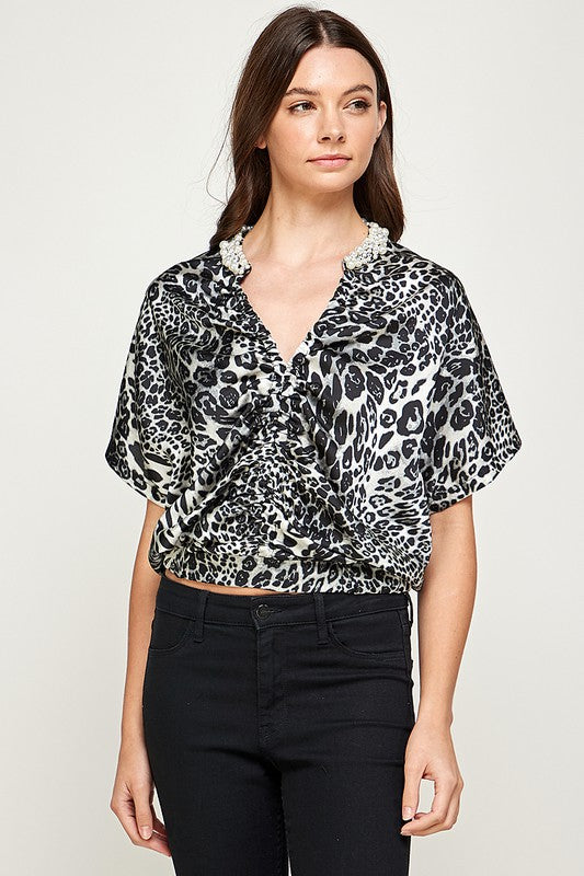 PEARL DETAIL ANIMAL PRINT TOP