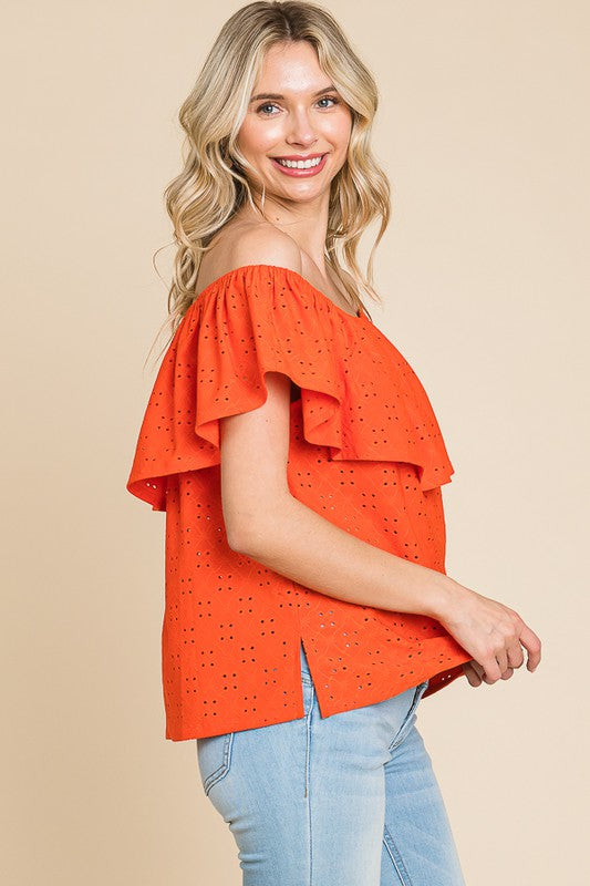 OFF SHOULDER RUFFLE EYELET TOP