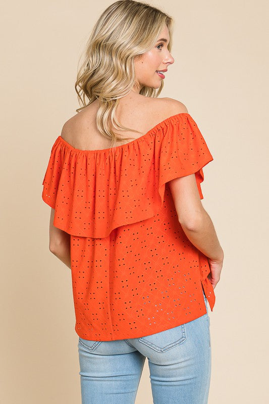 OFF SHOULDER RUFFLE EYELET TOP