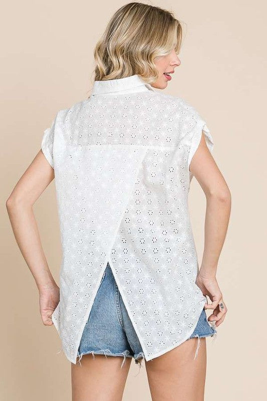 DROP SHOULDER BUTTON DOWN EYELET TOP