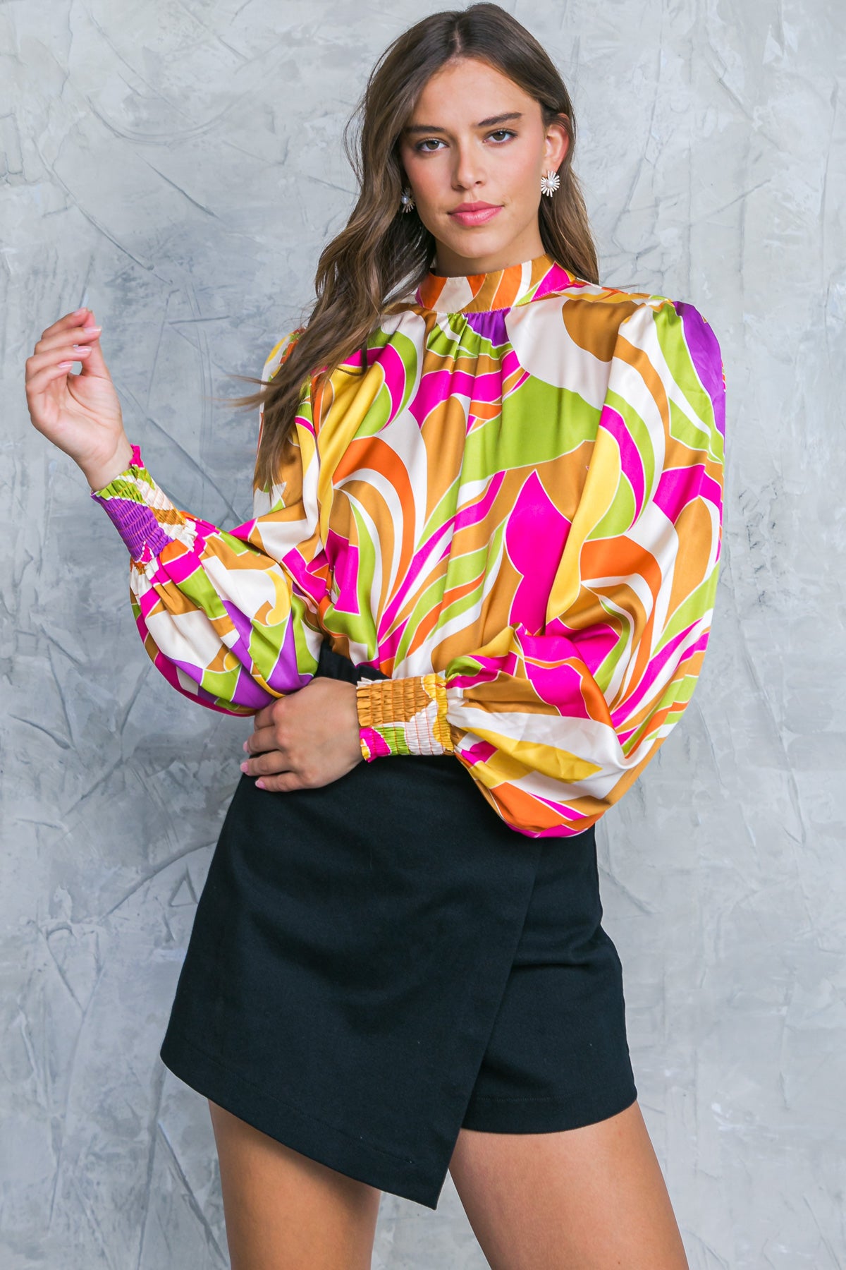 HIGH NECKLINE LONG SLEEVE TOP