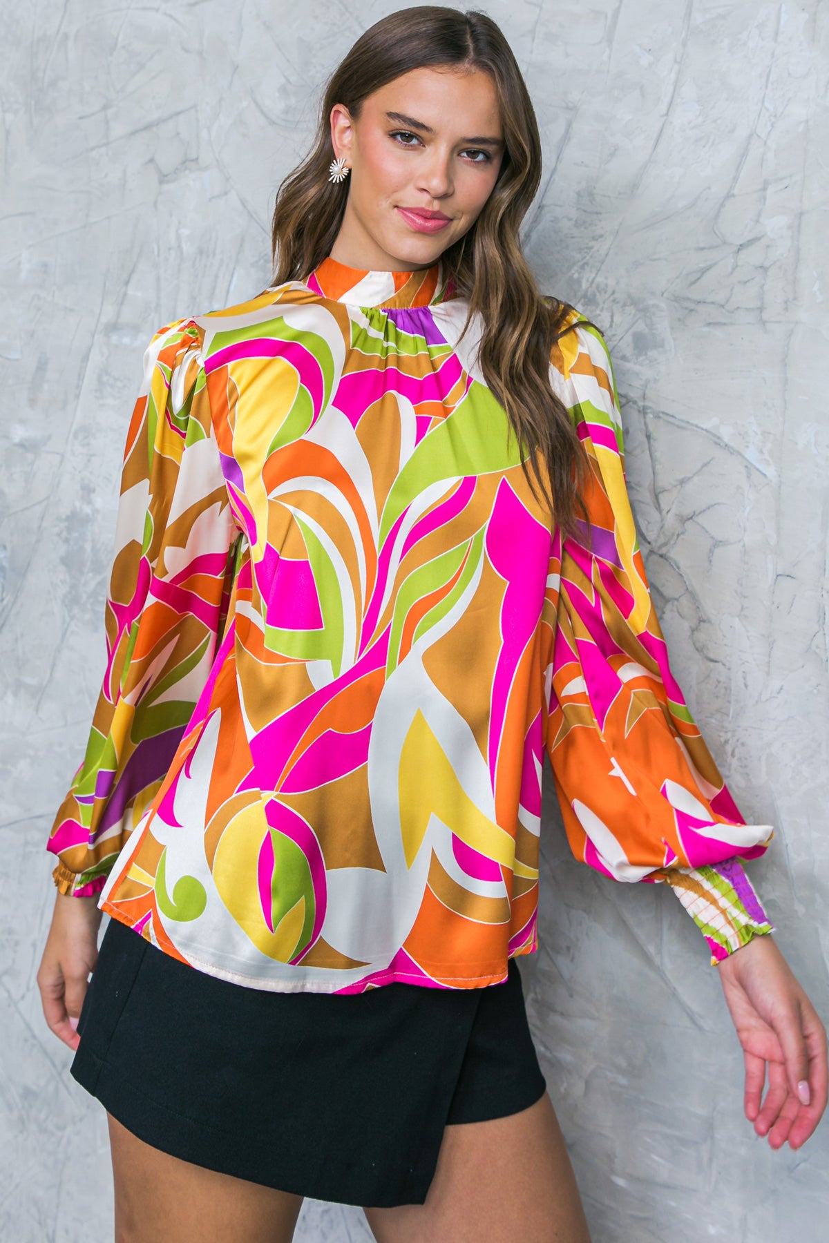 HIGH NECKLINE LONG SLEEVE TOP