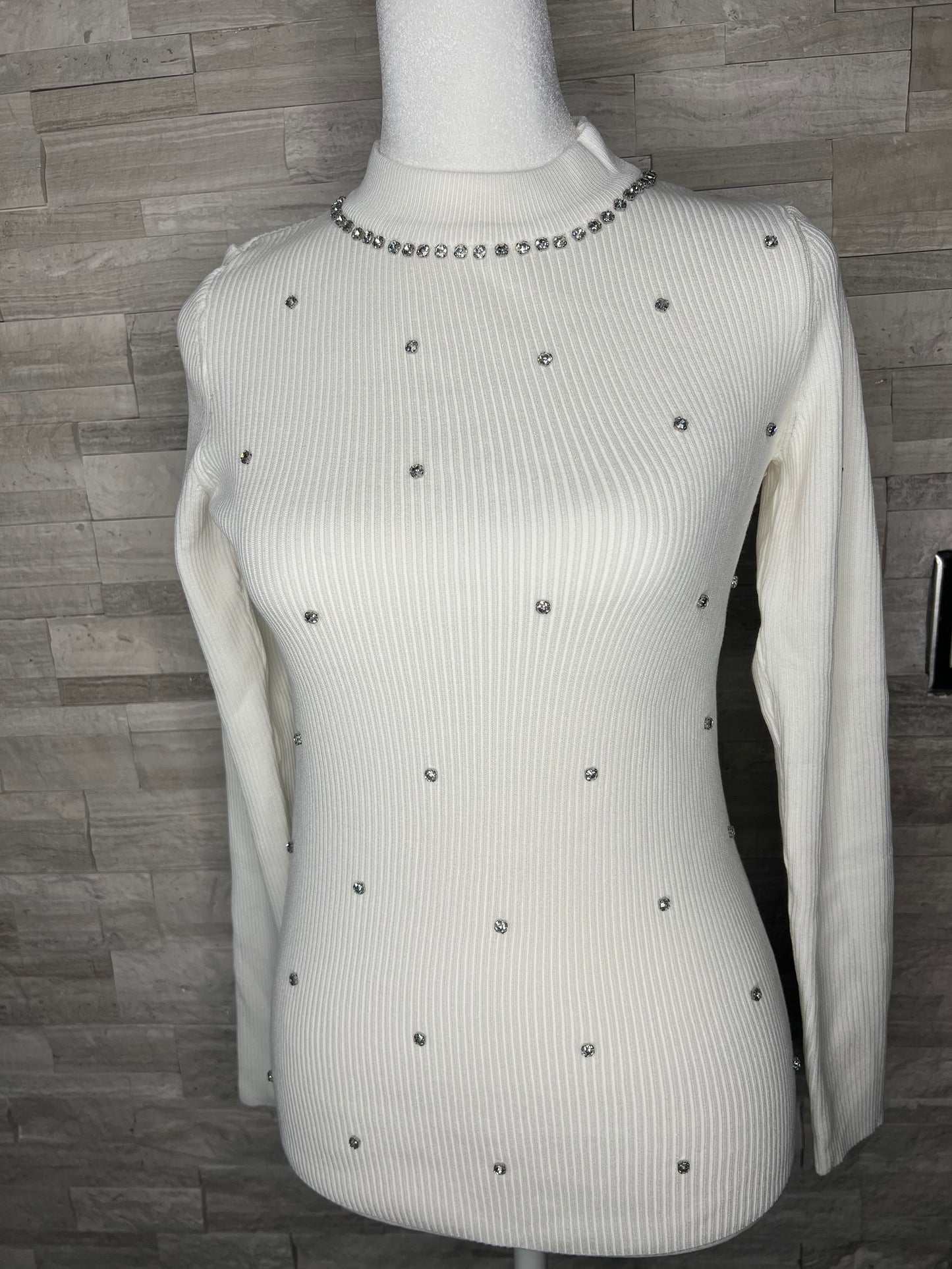 RIBBED KNIT RHINESTONE SWEATER