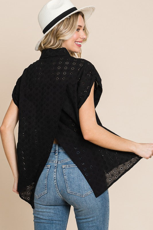 DROP SHOULDER BUTTON DOWN EYELET TOP