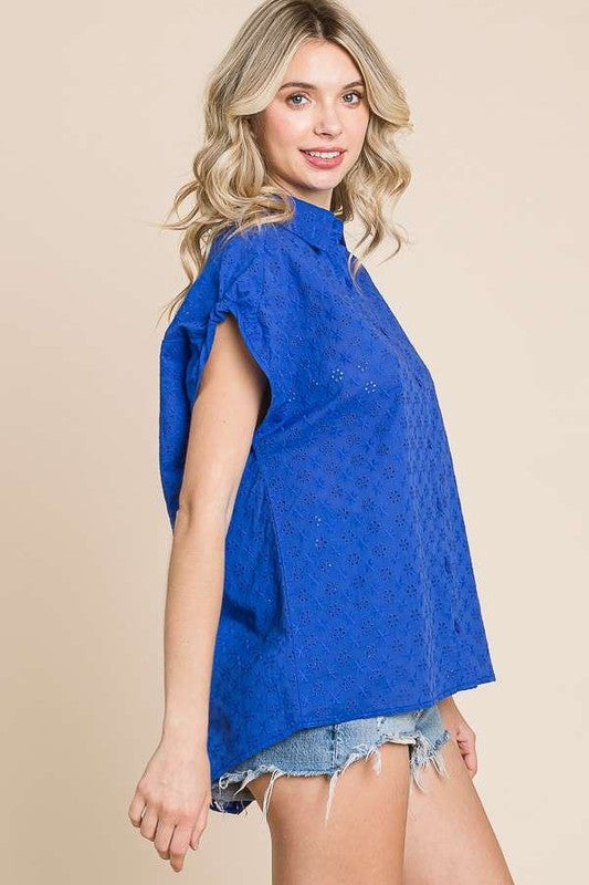 DROP SHOULDER BUTTON DOWN EYELET TOP