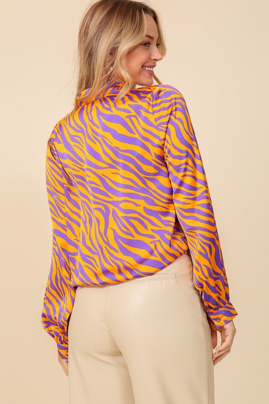 LONG SLEEVE ZEBRA BLOUSE