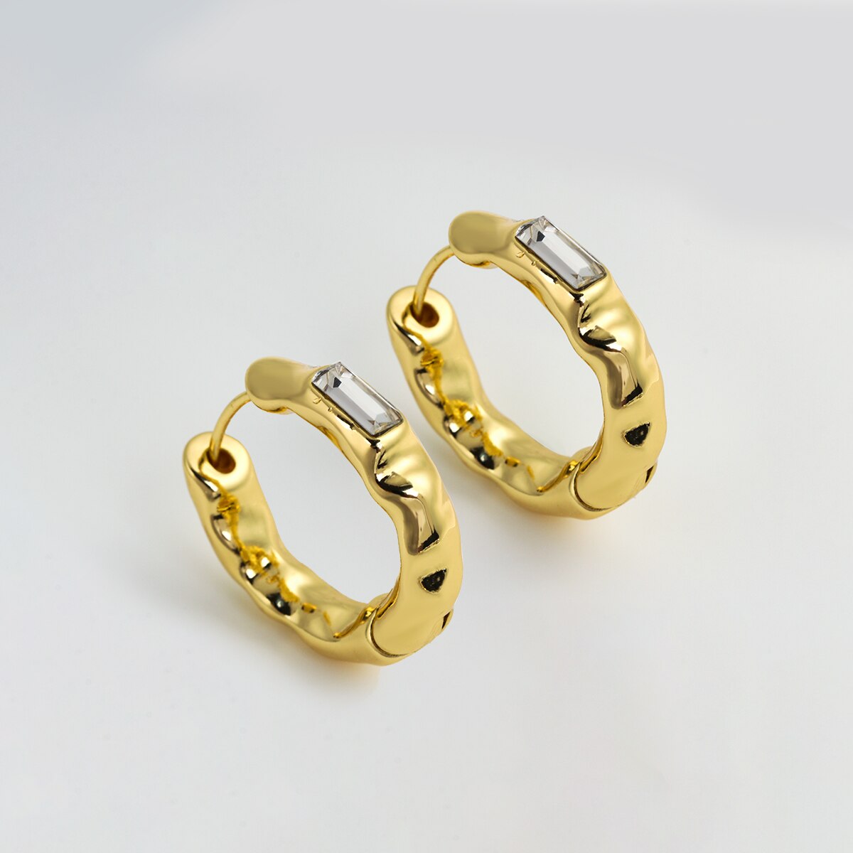 ZIRCON SMALL HOOP EARRINGS