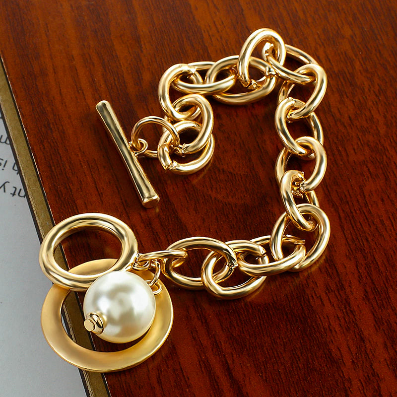 LARGE PEARL LINK BRACELET