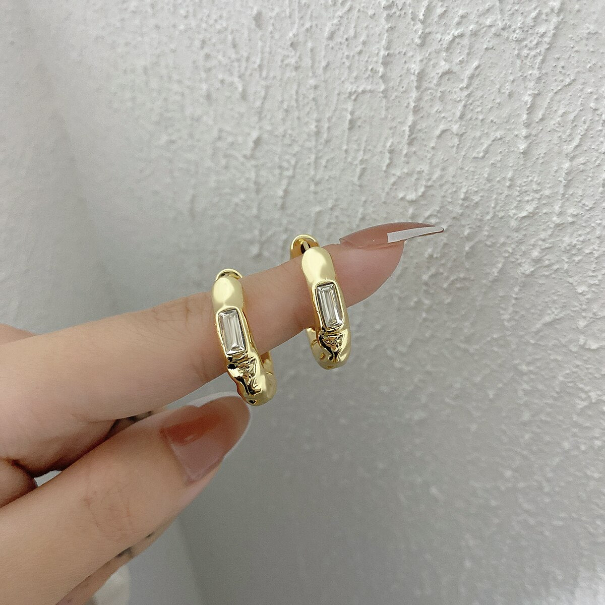 ZIRCON SMALL HOOP EARRINGS