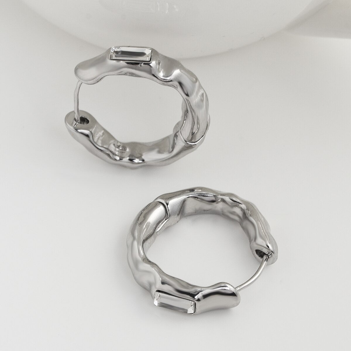 ZIRCON SMALL HOOP EARRINGS