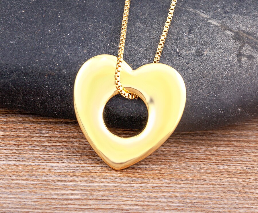 HOLLOW HEART PENDANT NECKLACE